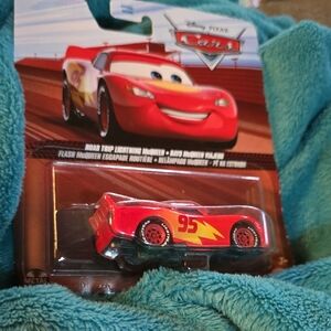 Disney Pixar Cars Lightning McQueen Toy Car - Red